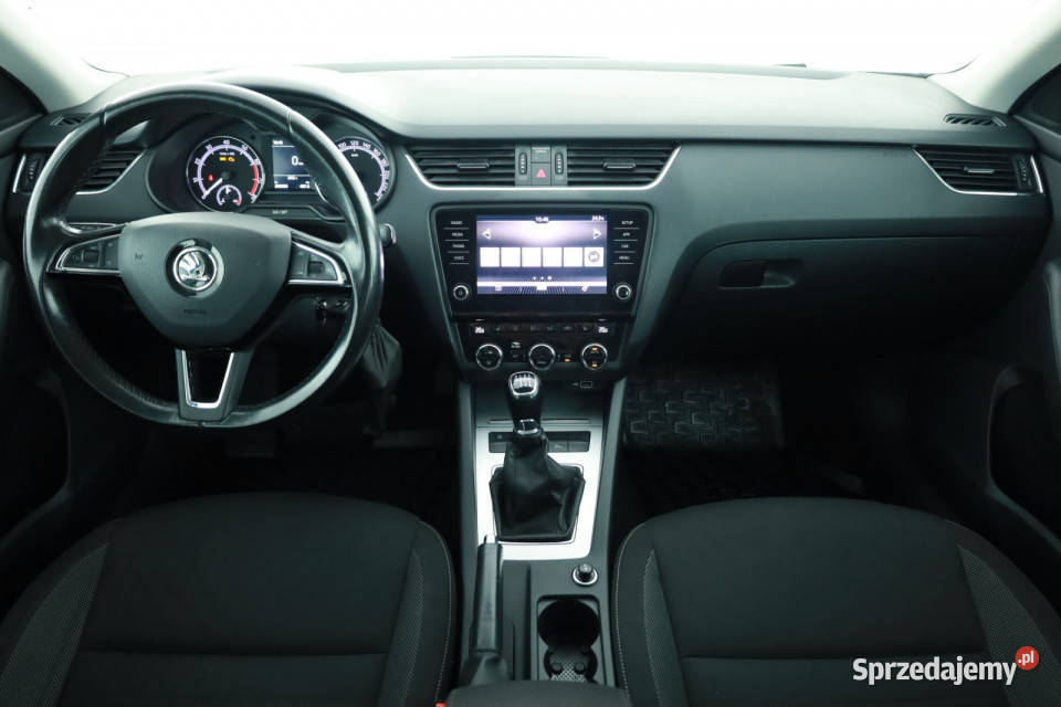 Skoda Octavia 15 TSI nieuszkodzony Piaseczno