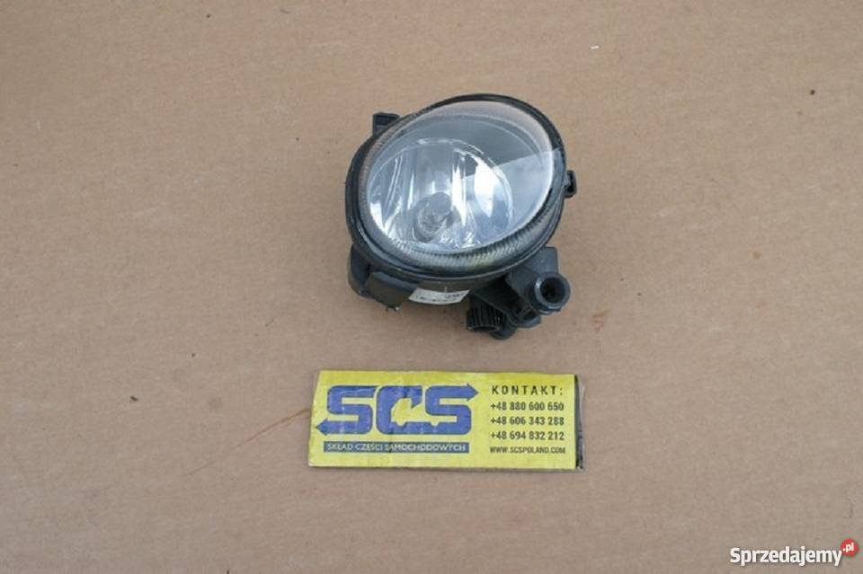 AUDI A5 8T0 HALOGEN PRZEDNI PRAWY 8T0941700 Bieleń