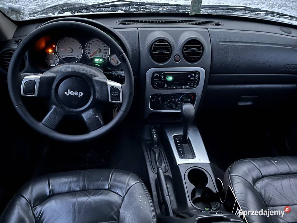 Jeep Cherokee 4X4 28 CRD AUTOMAT Lipsko