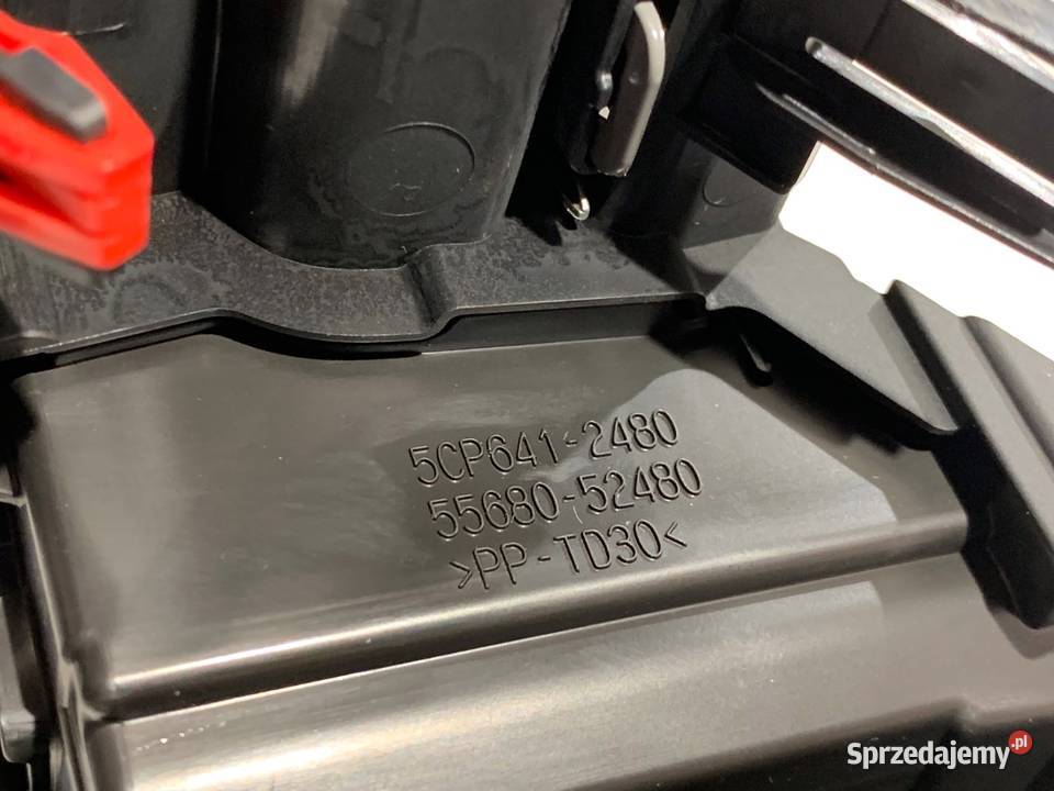 KRATKA NAWIEWU PRZÓD ŚRODKOWA LEXUS LBX podkarpackie