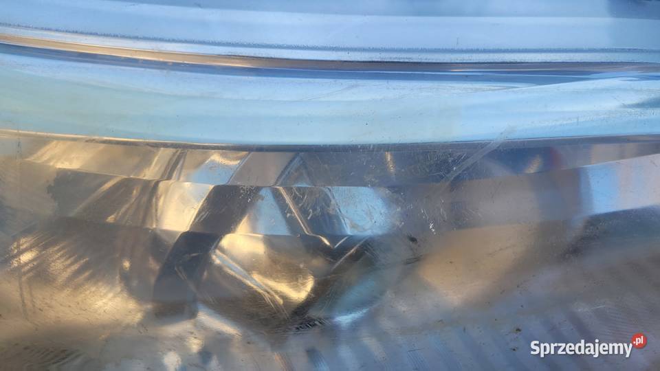 TOYOTA SIENNA PRAWY REFLEKTOR LAMPA PRAWA PRZOD Ruda Śląska sprzedam