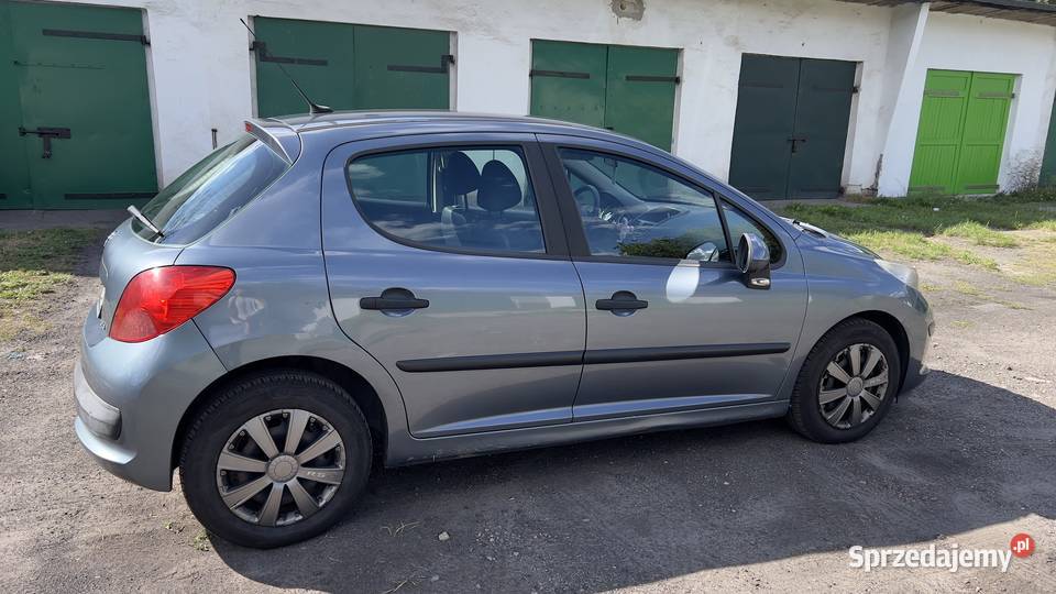 Peugeot 207 14 73 BENZYNA LPG nieuszkodzony sprzedam