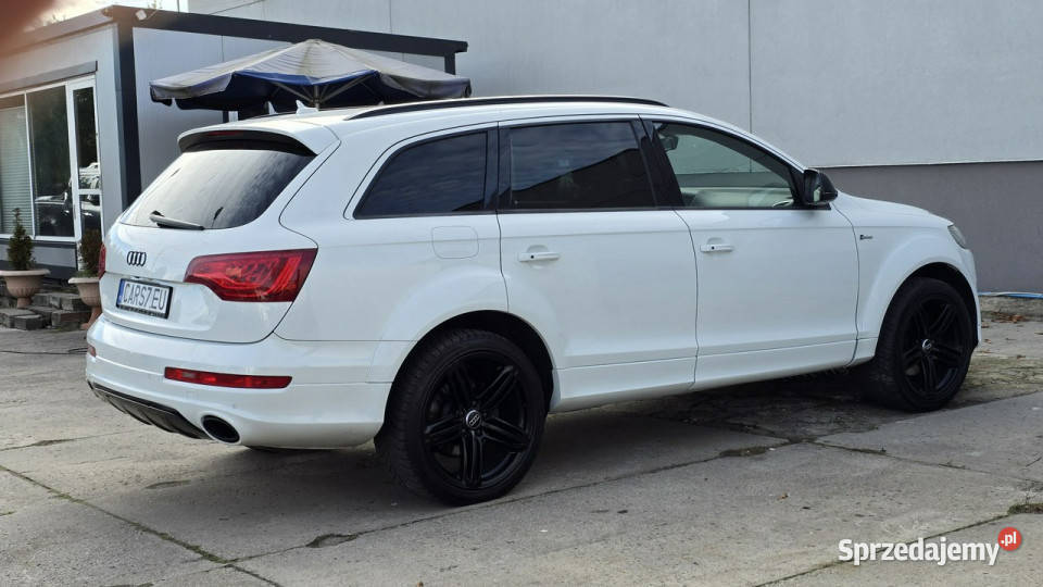 Audi Q7 30 TFSI PAkiet W12 niski przebieg 119000 isofix Szczecin
