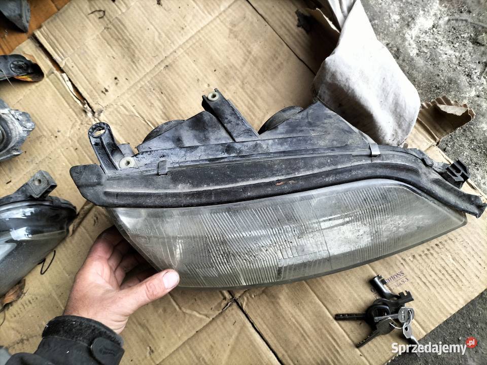 LAMPA PRAWA PRZÓD OPEL VECTRA B lubelskie Kamień-Kolonia