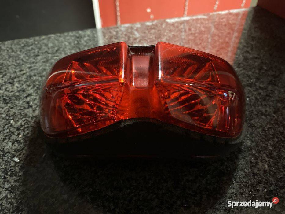 YAMAHA 1000 FZ1 Lampa tylna tył A729 wielkopolskie Poznań