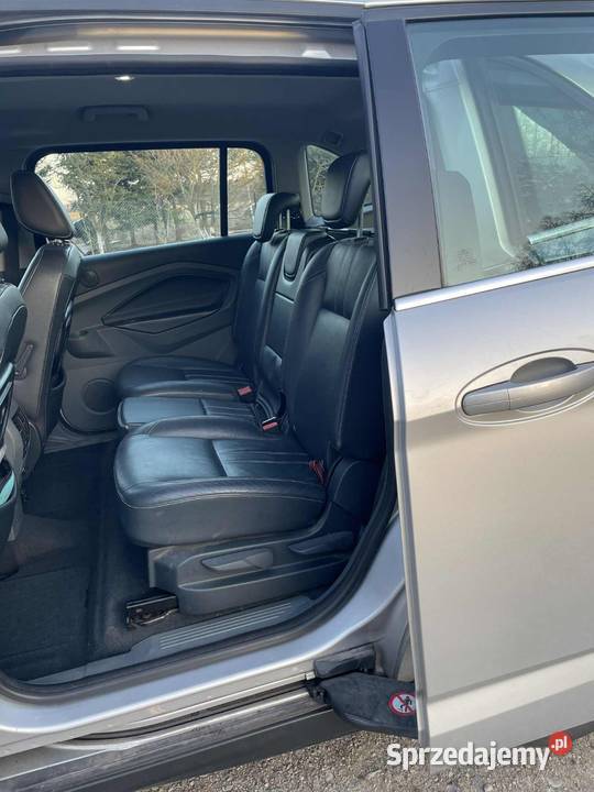 Ford Grand C Rok produkcji 2011 Ford mazowieckie Płock