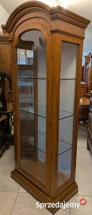 Włoska witrynaserwantka orzechsklep Dąbrowa Dąbrowa Górnicza sprzedam