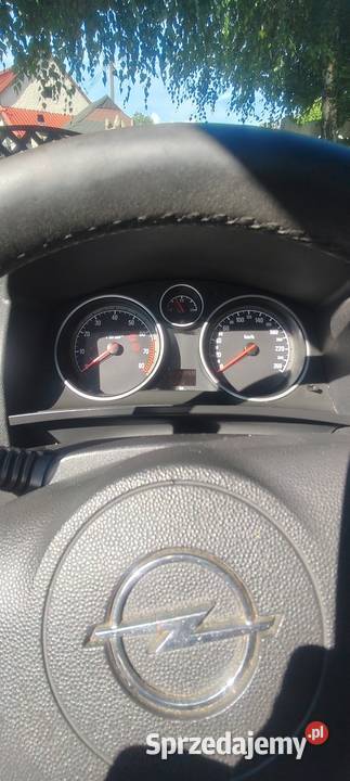 Opel Zafira LPG Wiśniowa