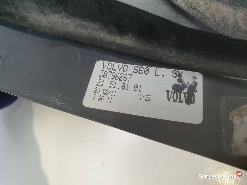 Volvo S60 II 1013r TYLNIA TYLNA LAMPA LEWA lewy osobowe Lampy tylne Janów sprzedam