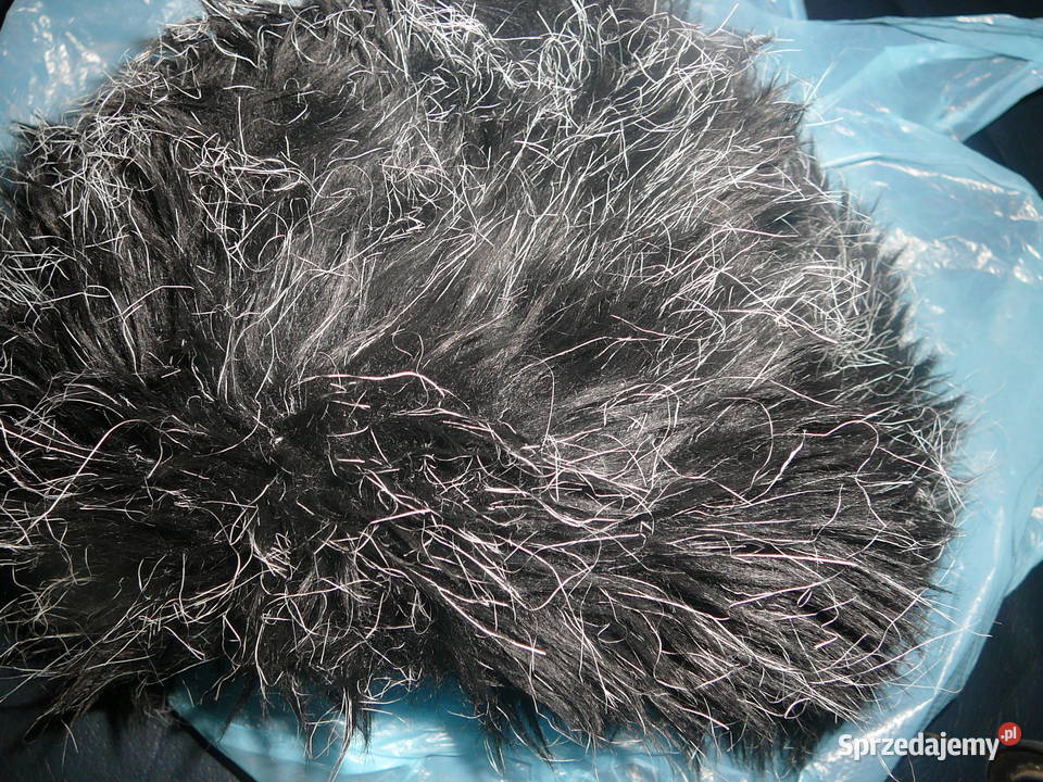 Zestaw czapka czarna futro chusta biała i szalik dolnośląskie Wrocław