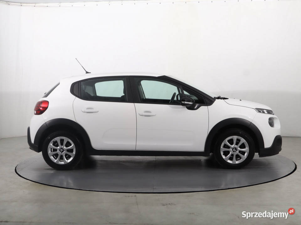 Citroen C3 12 PureTech Rok produkcji 2020 Katowice