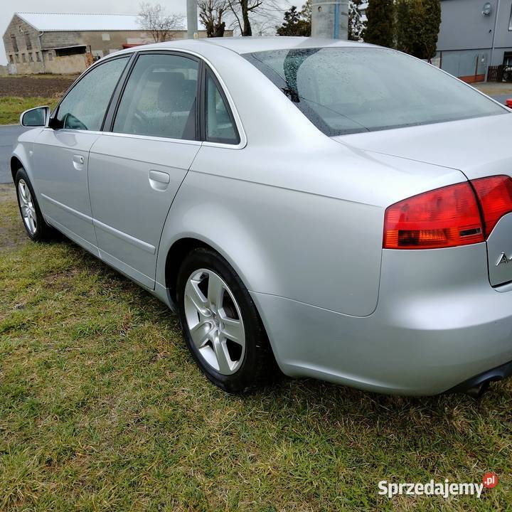 Audi A4 B7 16 MPI sedan 102KM Nekla sprzedam