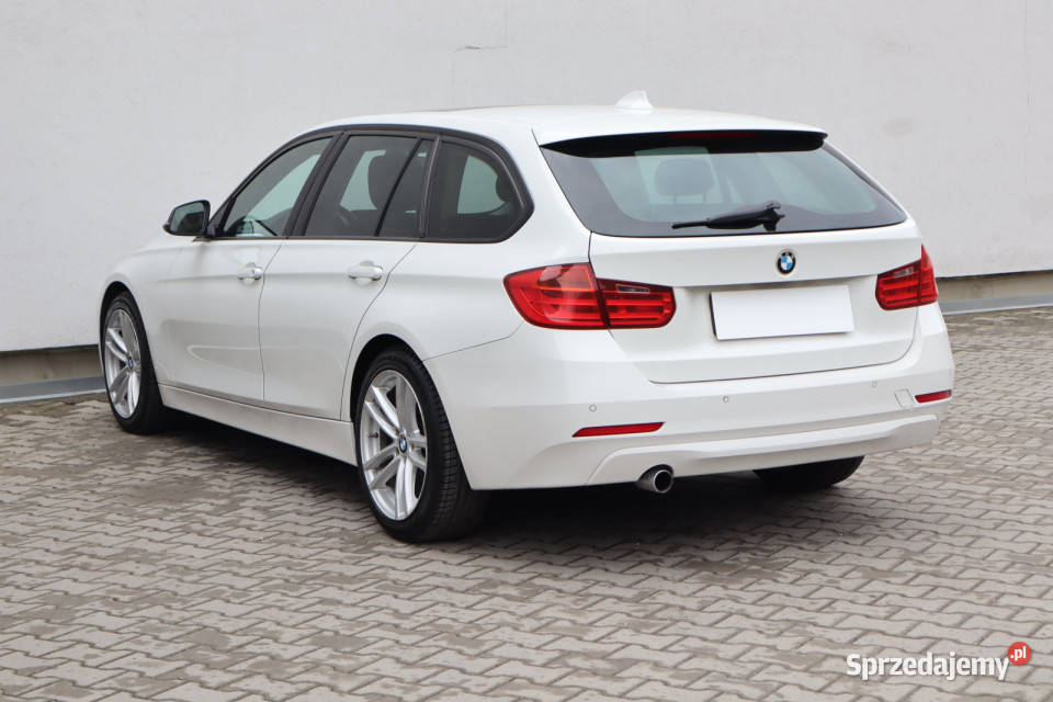 BMW 3 318 d światła przeciwmgielne Seria 3 Zabrze