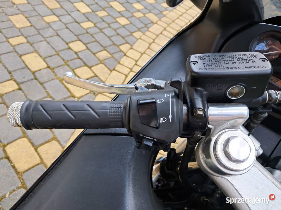 Legendarna Honda CBR 1100 początek produkcji Rok produkcji 1996 Honda mazowieckie Warszawa