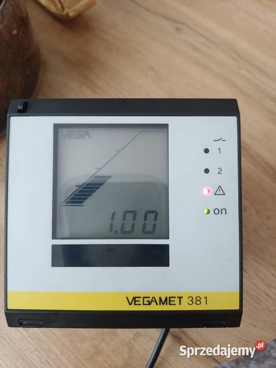 Miernik panelowy przemysłowy VEGAMET 381 sprzedam