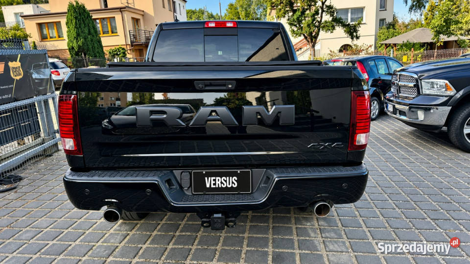 Dodge RAM 57HEMI Ram Box Kam cofania Wentyle