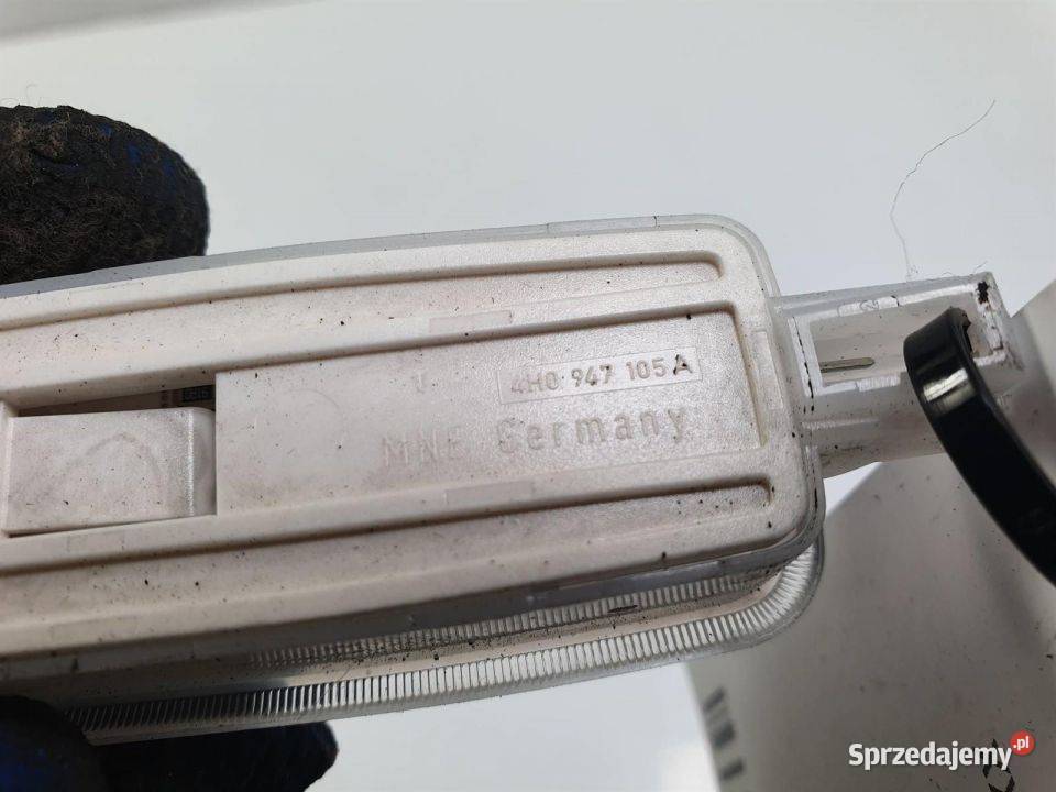 LAMPKA PODSUFITKI AUDI A8 D4 PRZED LIFT Pozostałe kujawsko-pomorskie Lipno