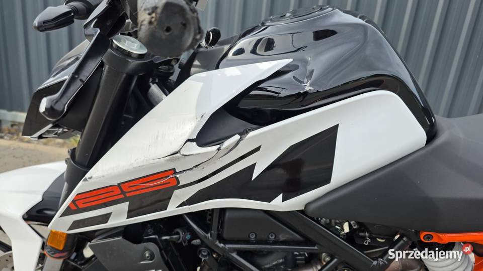 KTM Duke 125 2019 11 500 PLN Rok produkcji 2019 Nowy Świętów