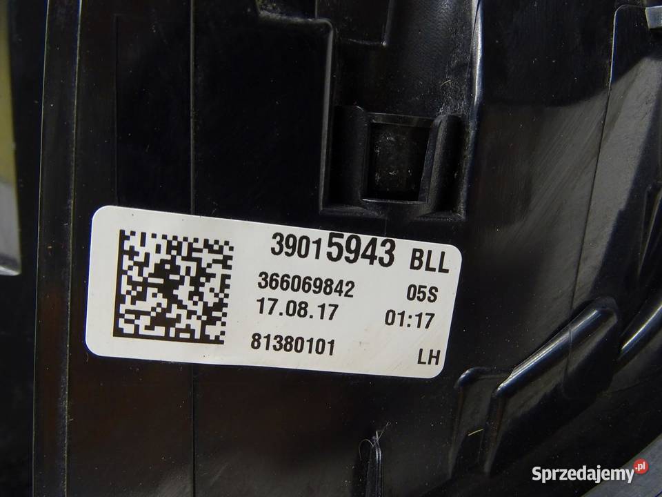 LAMPA LEWA LEWY TYŁ TYLNA W BŁOTNIK OPEL ASTRA K