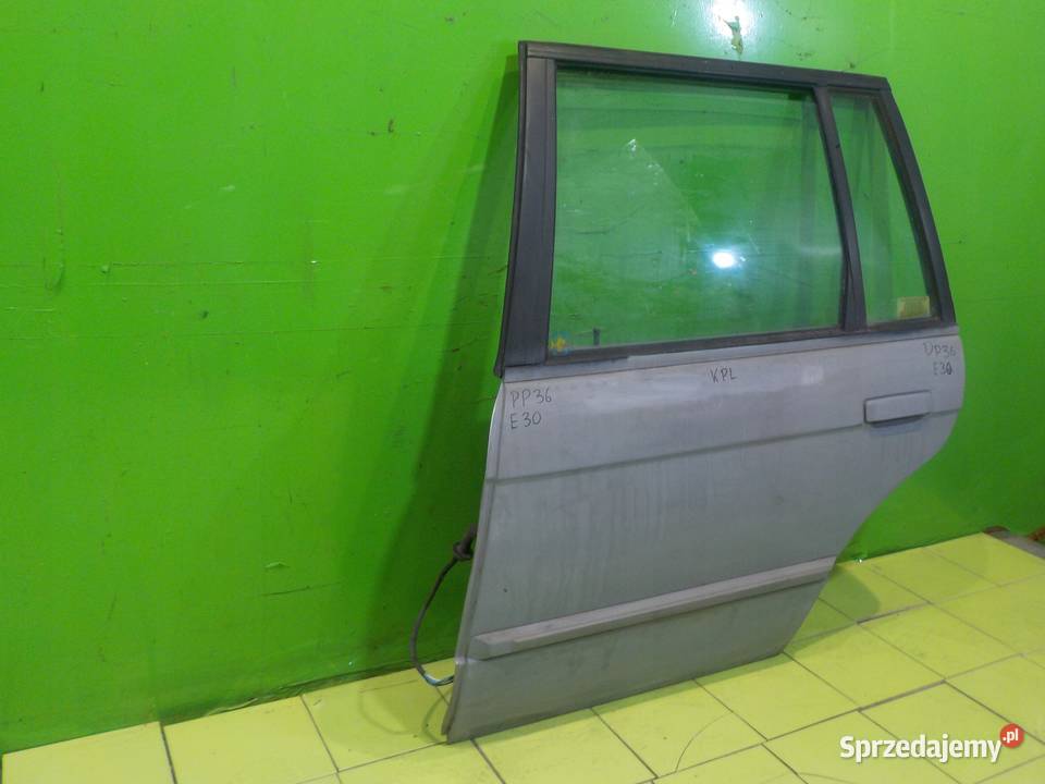 BMW 3 E30 25 B 89r KOMBI drzwi lewe tyl osobowe Suków sprzedam