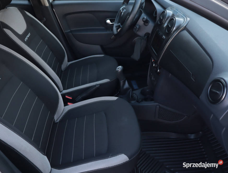 Dacia Sandero 09 TCe klimatyzacja