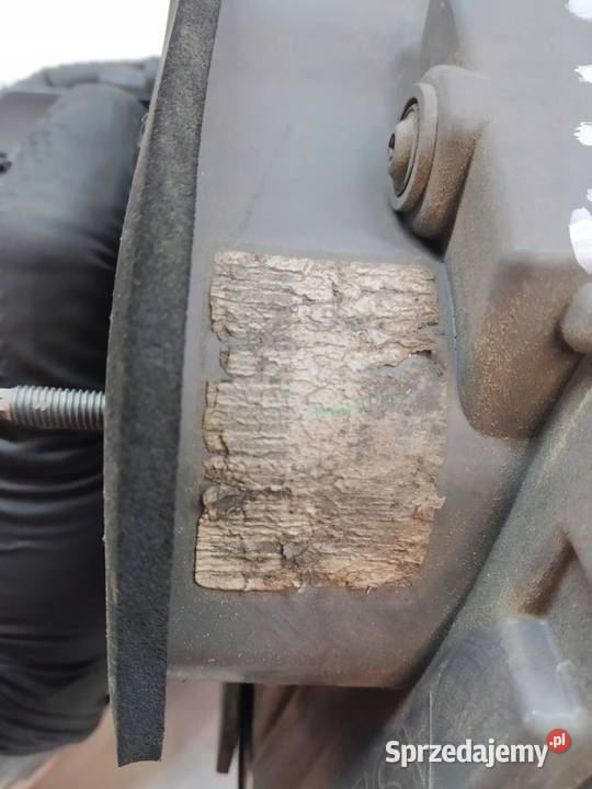 LAMPA TYŁ W KLAPĘ LEWA SEDAN EU T27 Toyota Części samochodowe sprzedam