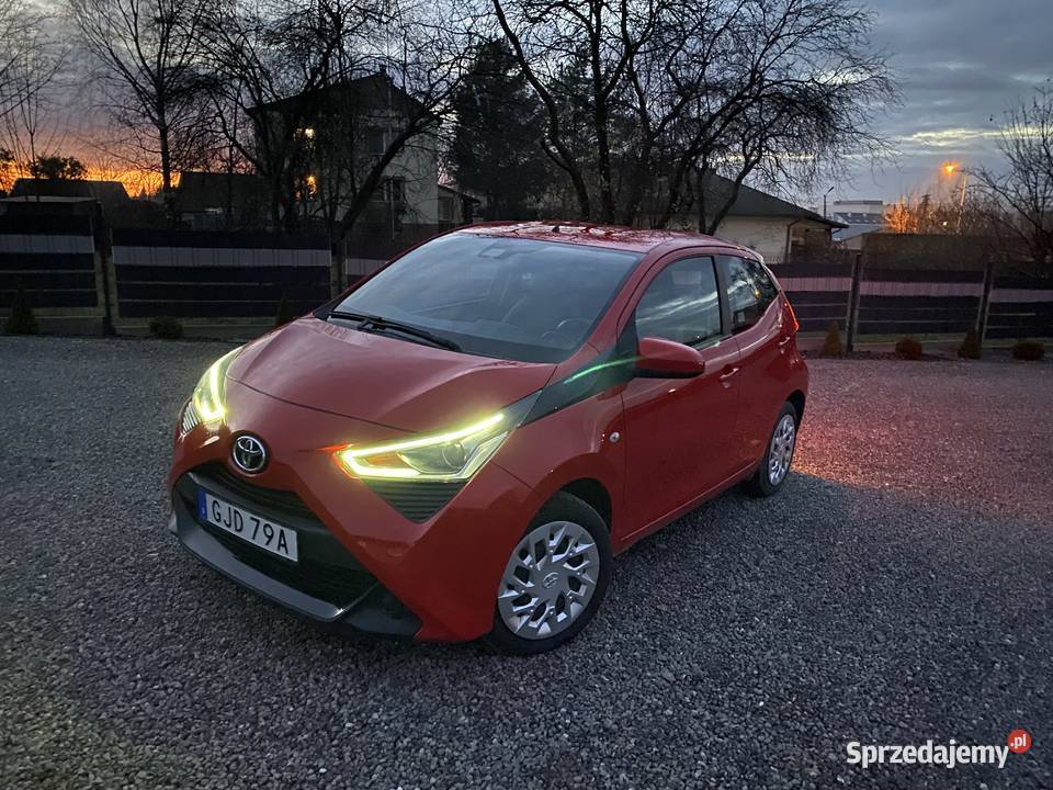 Toyota Aygo Podgrzewane fotele Kamera cofania X Samochody osobowe Kolbuszowa sprzedam