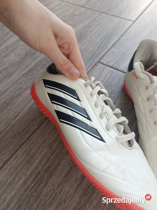 Halówki Adidas rozmiar 35 chłopięc sznurowane Tczew