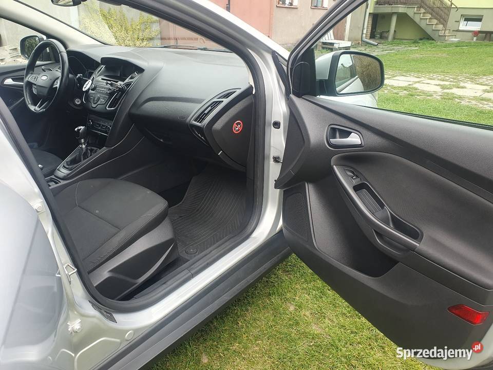 Ford focus 15 95 2015r 1rej marzec 2016r zamiana elektrochrom. lusterka boczne Bęczków