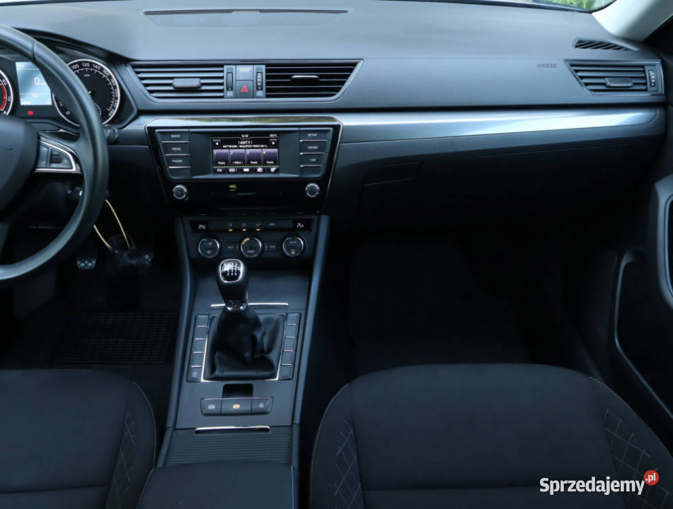 Skoda Superb 14 TSI czujnik parkowania