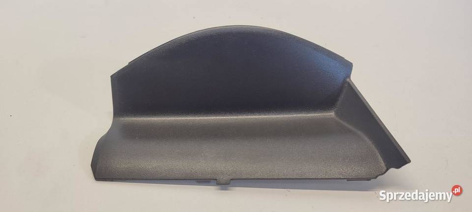 AUDI A8 D4 OSŁONA LAMPY PRAWY TYŁ 4H0941780H osobowe sprzedam