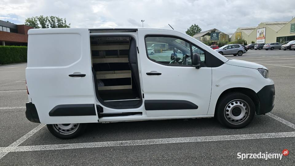 Peugeot partner nieuszkodzony Motoryzacja podkarpackie Rzeszów