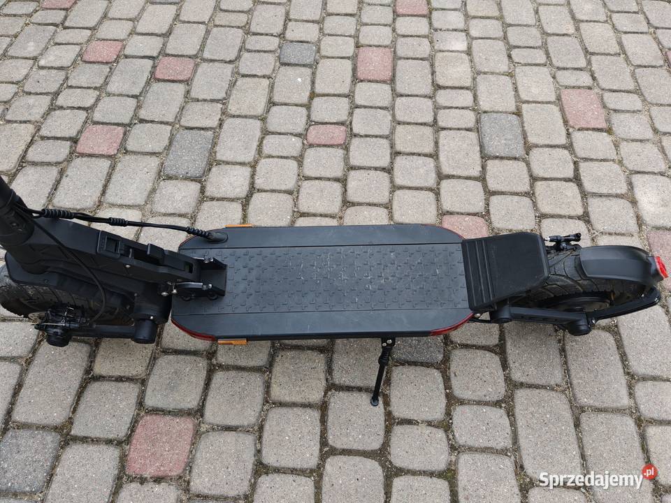 Hulajnoga Motus pro 10 2022 Rzeszów