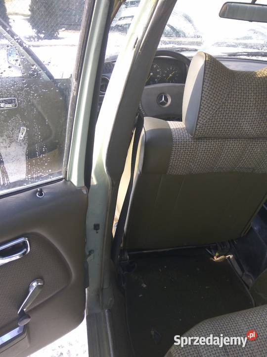 Kompletna tapicerka Mercedes w 123 osobowe