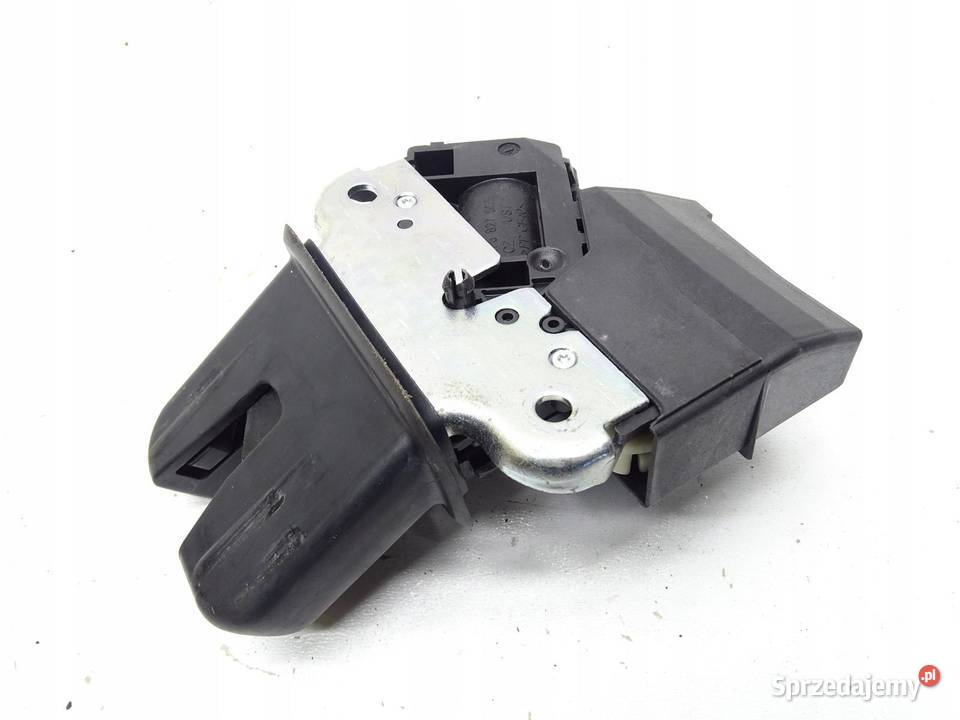 ZAMEK RYGIEL KLAPY 4F5827505D AUDI A5 8T A4 B8 małopolskie