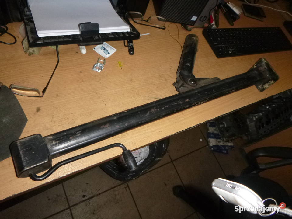 LEWAREK PODNŚNIK VW LT I