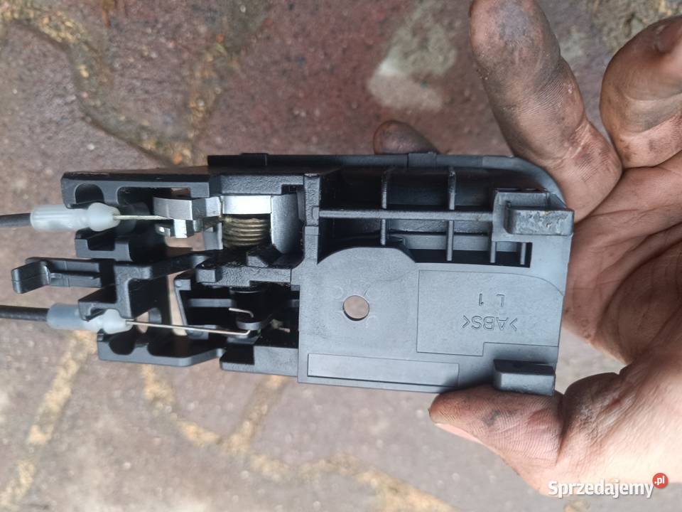 Suzuki SX4Fiat sedici zamek klamka lewy tył