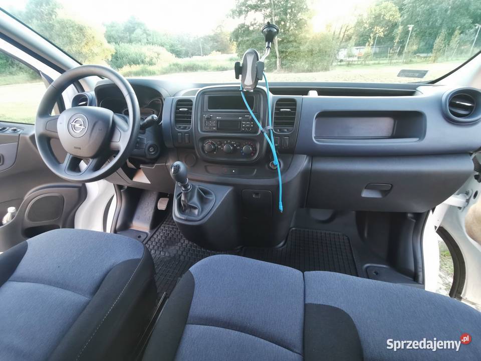 Opel VIVARO 2018r Blaszak Stan B Zabudowa radio / CD Pruszków