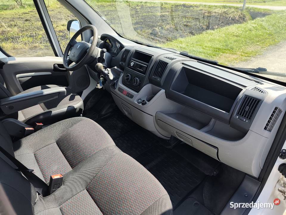Peugeot Boxer niski przebieg 150000rocznik 2009 Kostarowce sprzedam