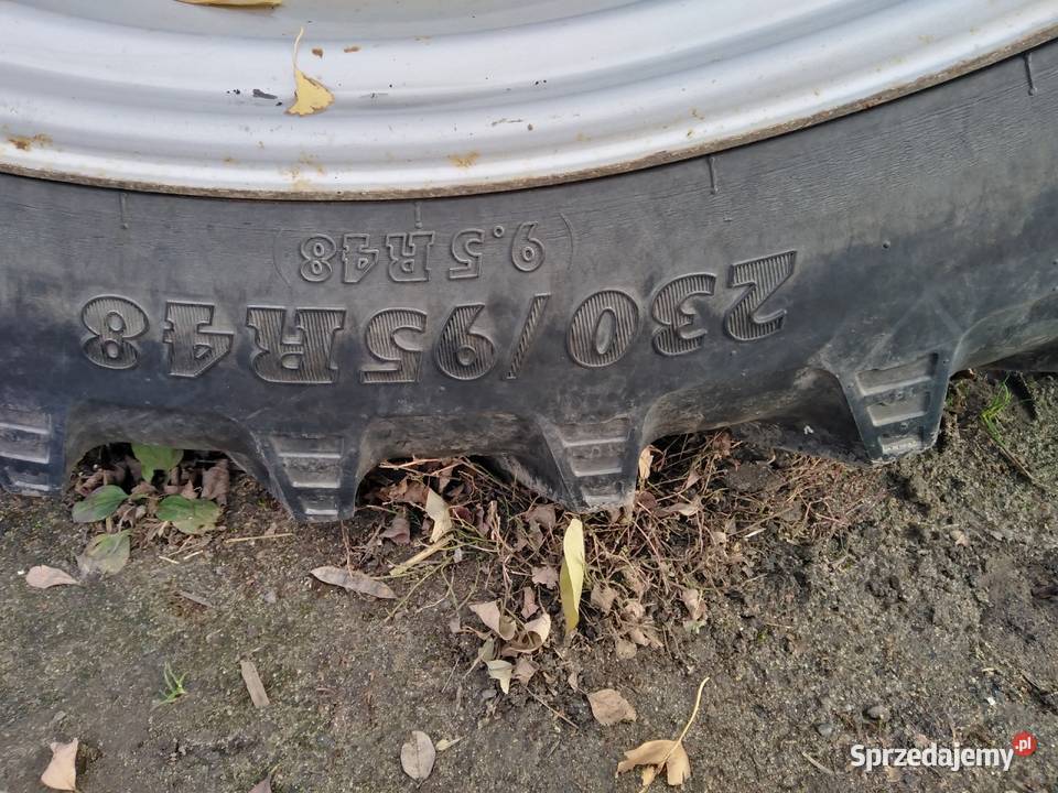 Komplet kół do międzyrzędzi 95 230 48R I 32 95 nieuszkodzony