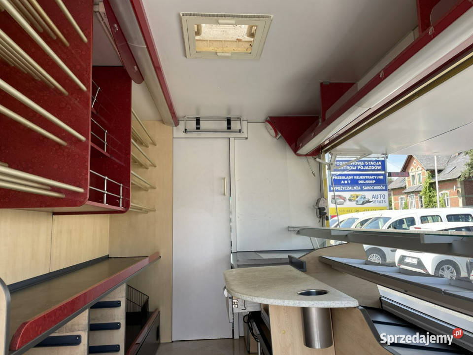 Mercedes Sprinter Autosklep piec Sklep