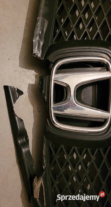 atrapa uszkodzona z emblematem Honda Civic VII Kielce