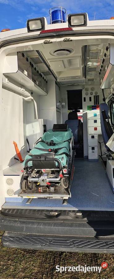Ambulans karetka Volkswagen Crafter salon PL manualna warmińsko-mazurskie Biskupiec