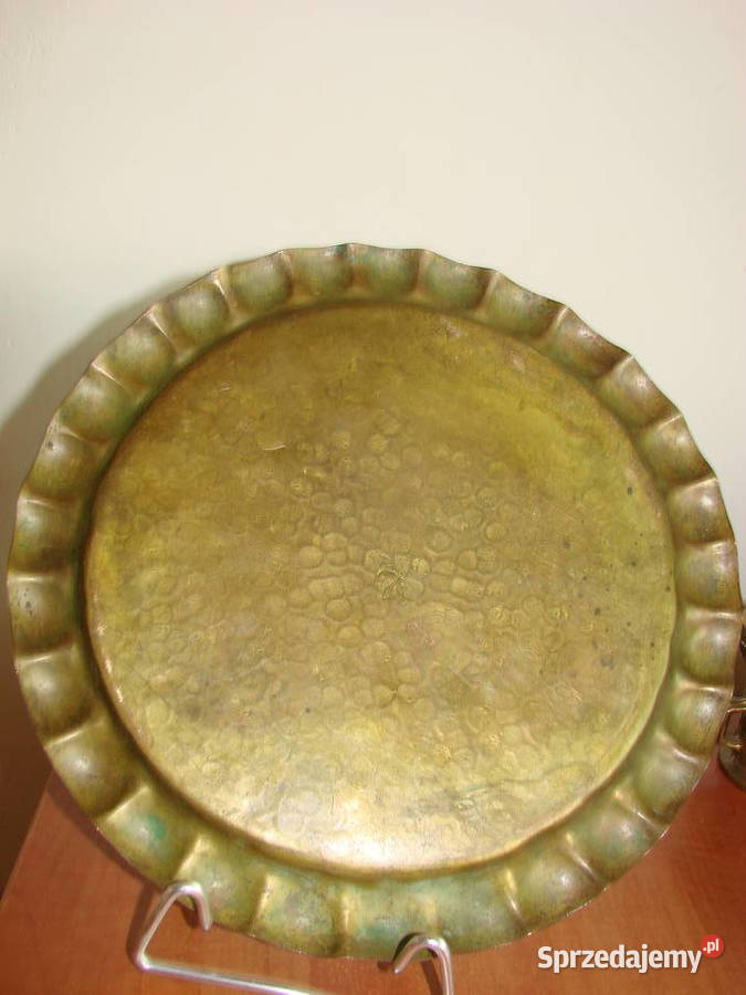 mosiężna taca sygnowana