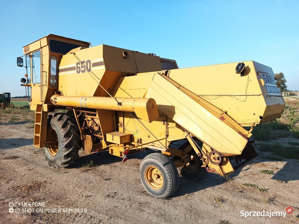 Kombajn Sampo 650 z kabiną Massey MF mazowieckie Czernice Borowe