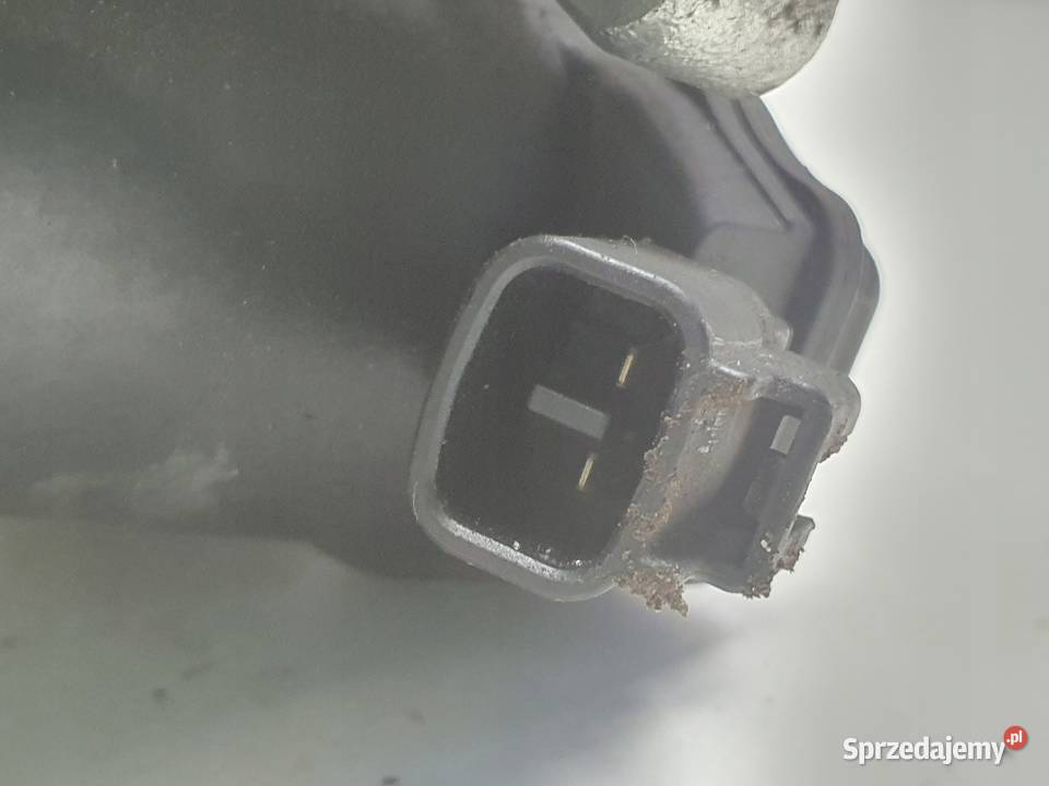 Toyota Yaris IV TYLNY ZACISK HAMULCOWY lewy tył