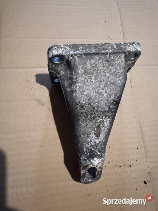 BMW e24 e28 łapa silnika prawa OE 1175592 osobowe Pozostałe Jastrzębie-Zdrój sprzedam