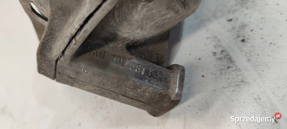 PODUSZKA SILNIKA L P AUDI A4 B8 A5 8T Przystajń