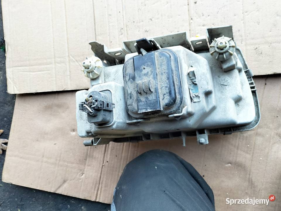 VW POLO MK3 6N LAMPA PRZEDNIA LEWA