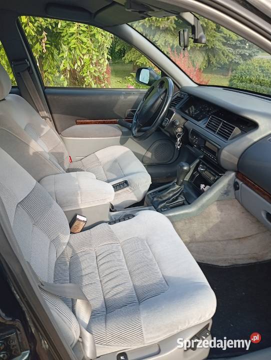 Renault safrane 25 20V automat Youngtimer Niemce